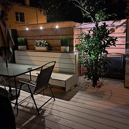 Seduisant Studio Avec Cour Privative La Crau Eksteriør billede
