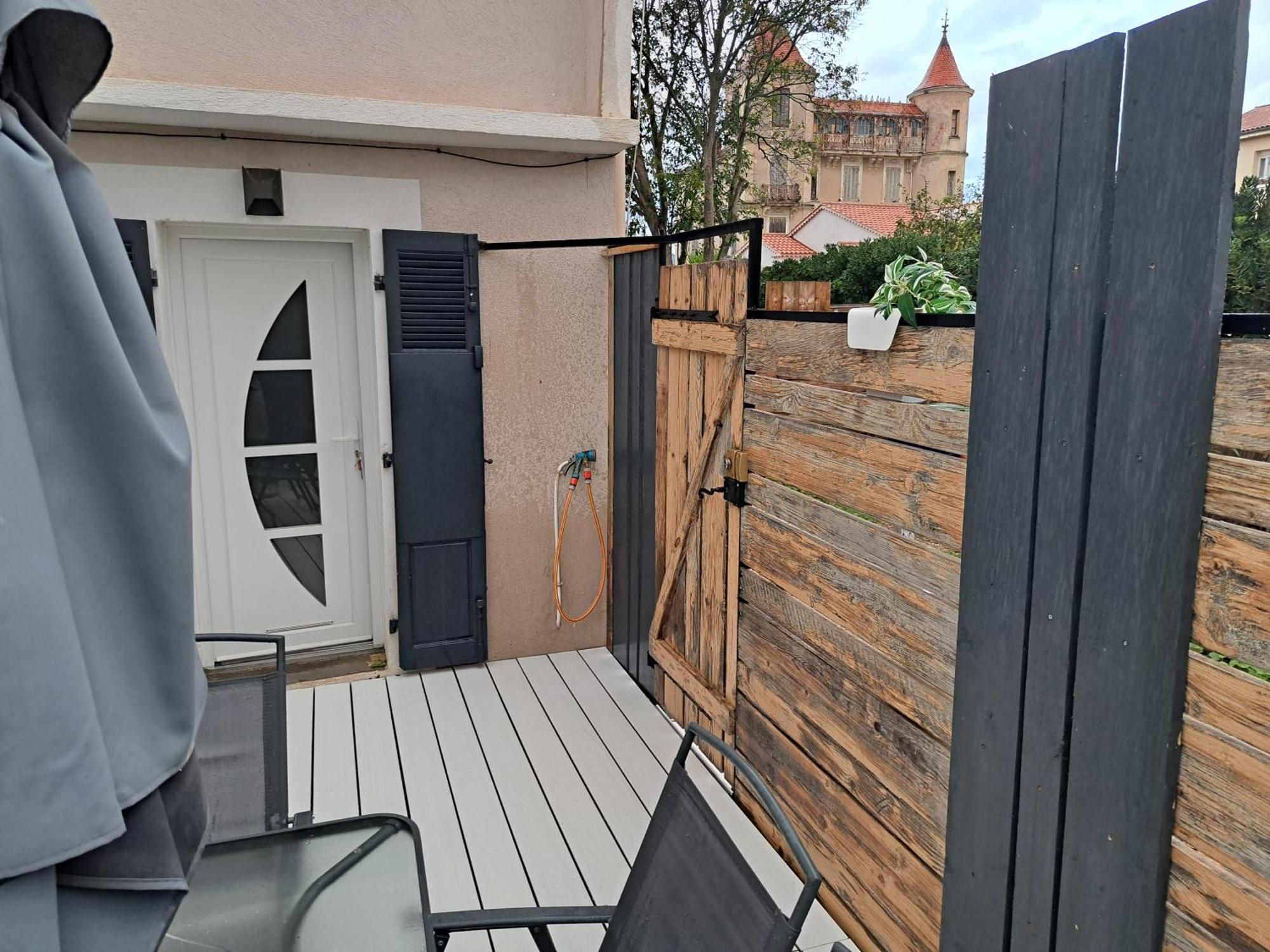 Seduisant Studio Avec Cour Privative La Crau Eksteriør billede