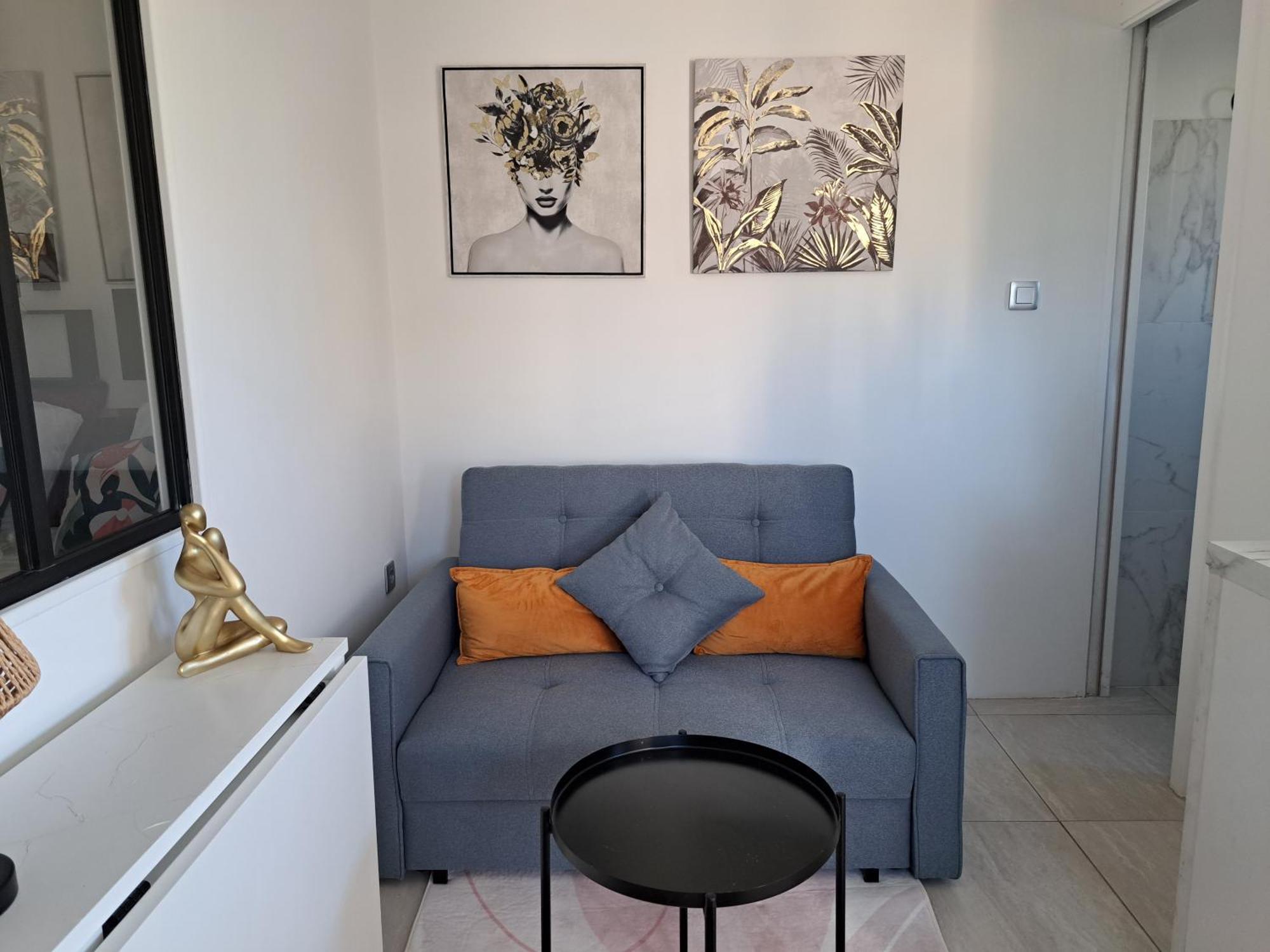 Seduisant Studio Avec Cour Privative La Crau Eksteriør billede